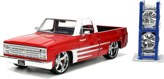 Just Trucks 1:24 1985 Chevy C10 Die-Cast Truck w/Tire Rack, Toys for Kids and Adults(Red/White)