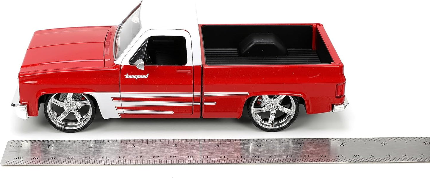 Just Trucks 1:24 1985 Chevy C10 Die-Cast Truck w/Tire Rack, Toys for Kids and Adults(Red/White)